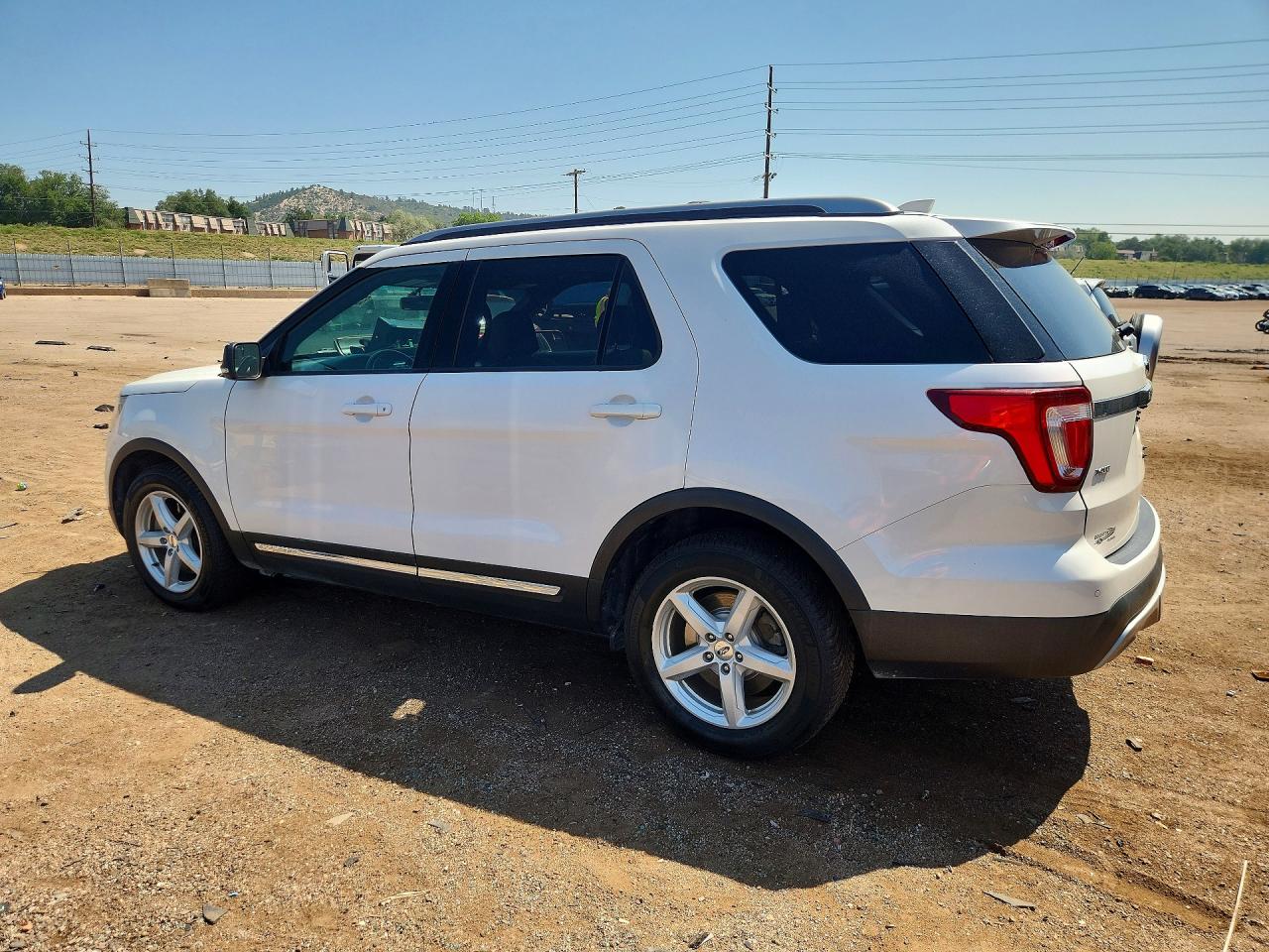 2016 FORD EXPLORER XLT — снимка 2