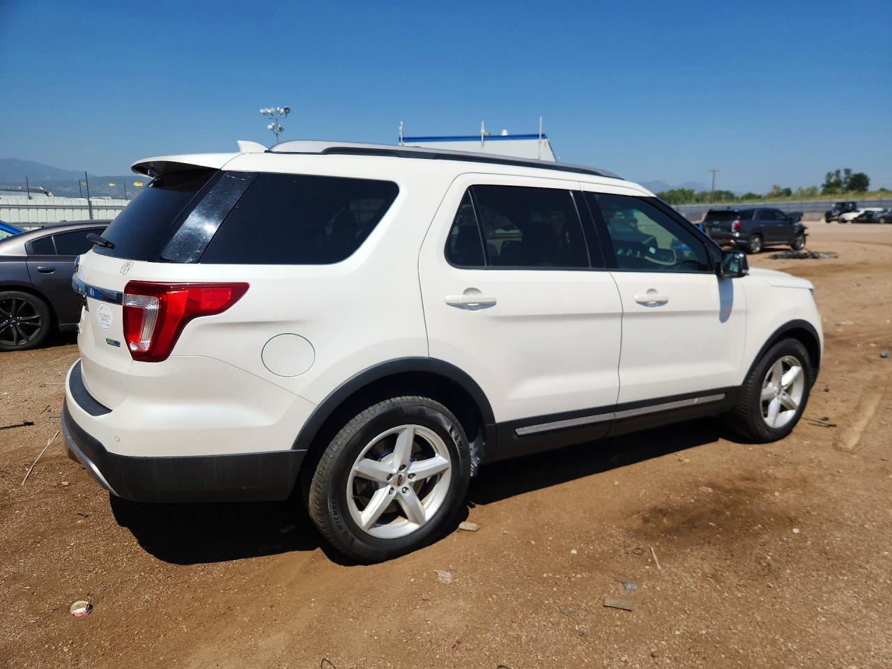 2016 FORD EXPLORER XLT — снимка 3