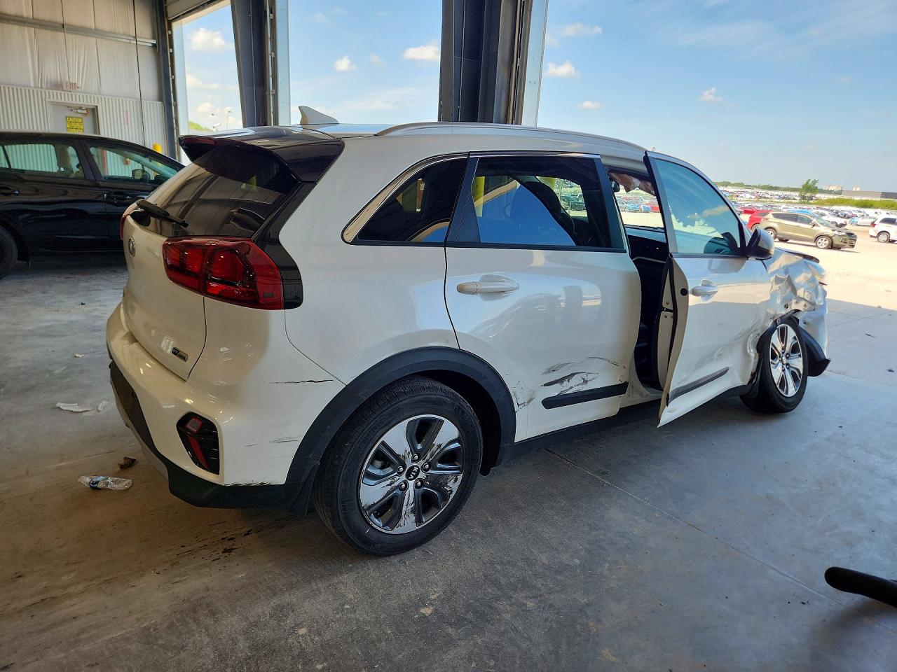 2020 KIA NIRO LX — снимка 3