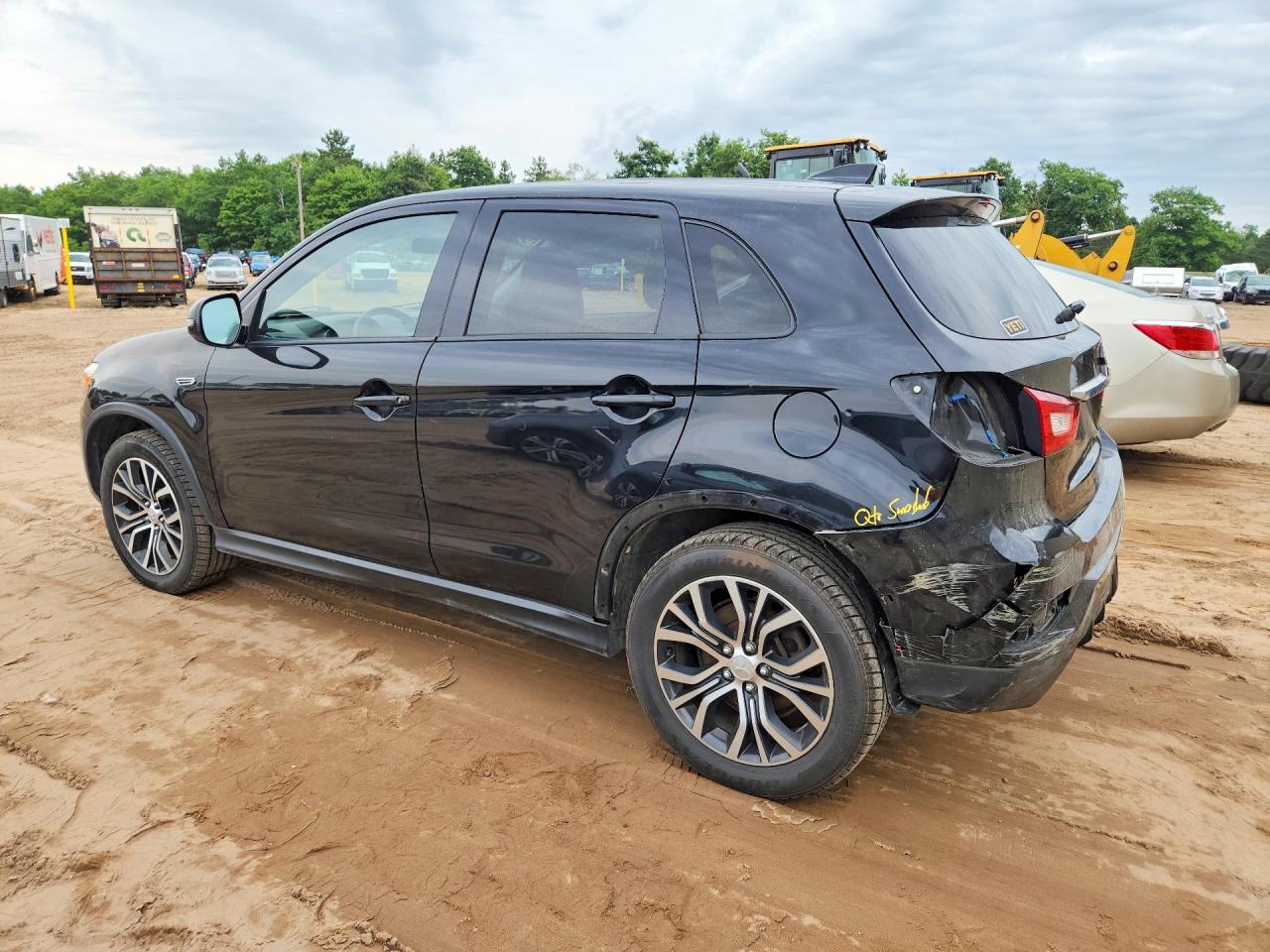 2018 MITSUBISHI OUTLANDER SPORT ES — снимка 2