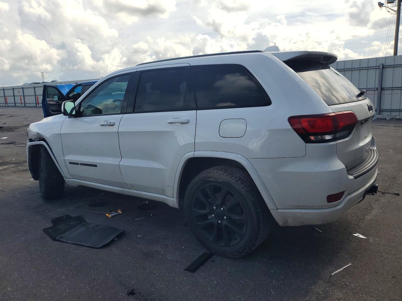 2019 JEEP GRAND CHEROKEE LAREDO — снимка 2