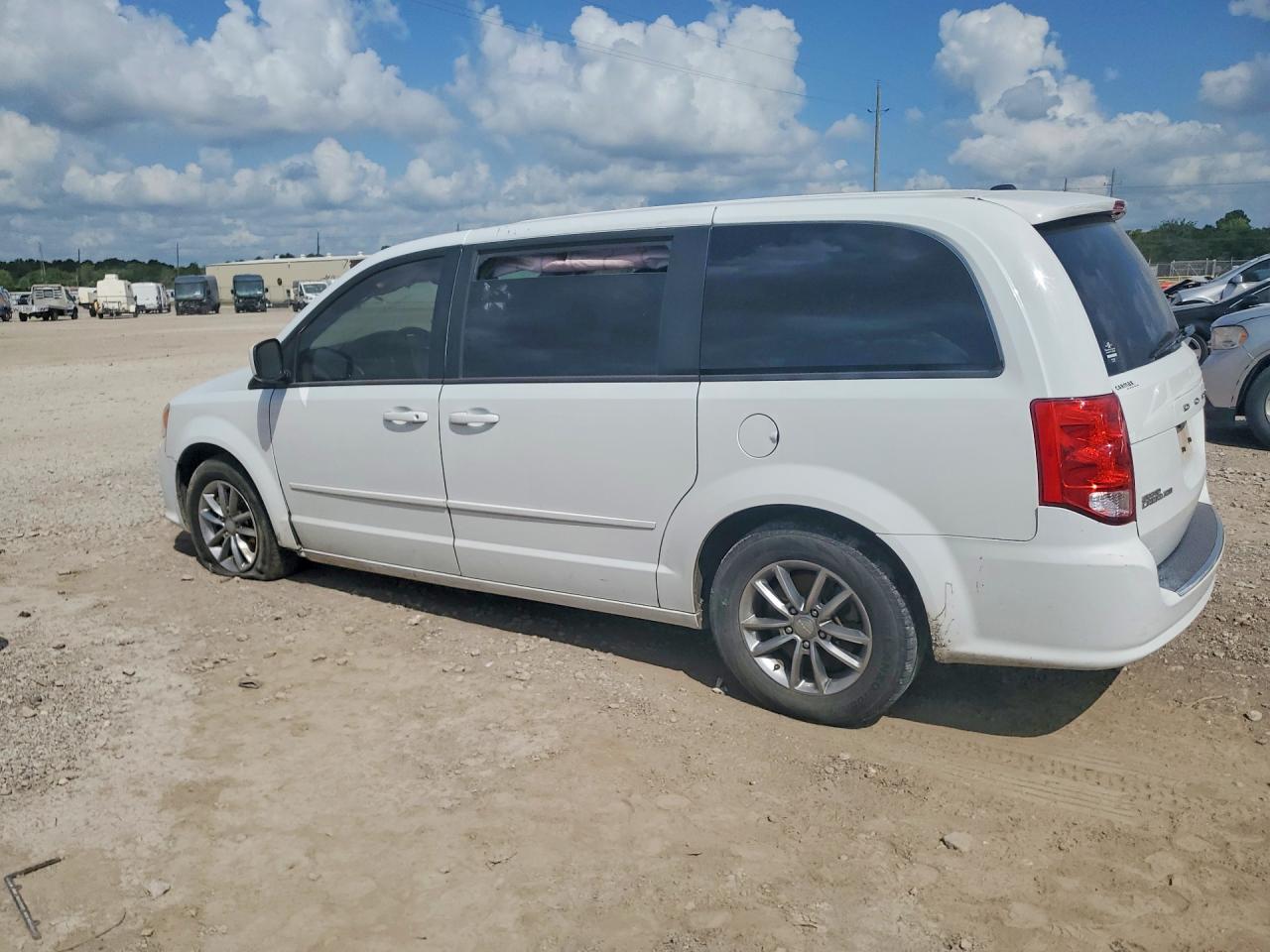 2017 DODGE GRAND CARAVAN SE — снимка 2