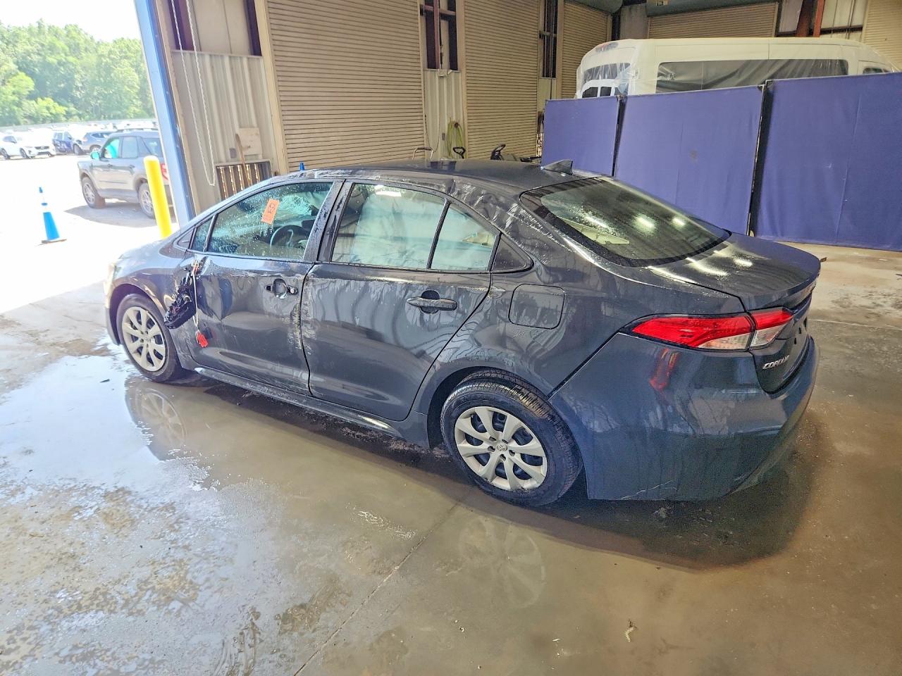2025 TOYOTA COROLLA LE — снимка 2