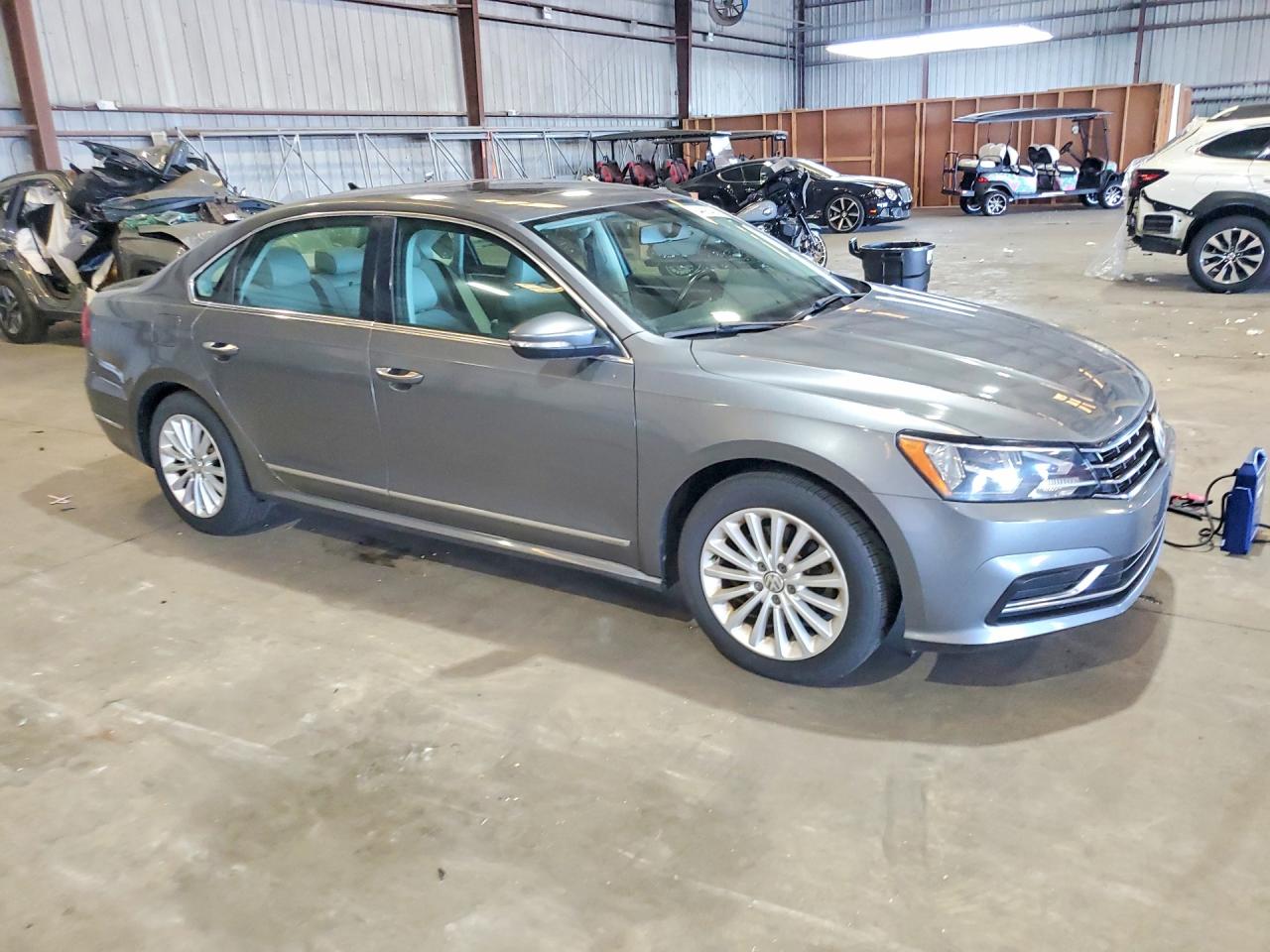 2017 VOLKSWAGEN PASSAT SE — снимка 4