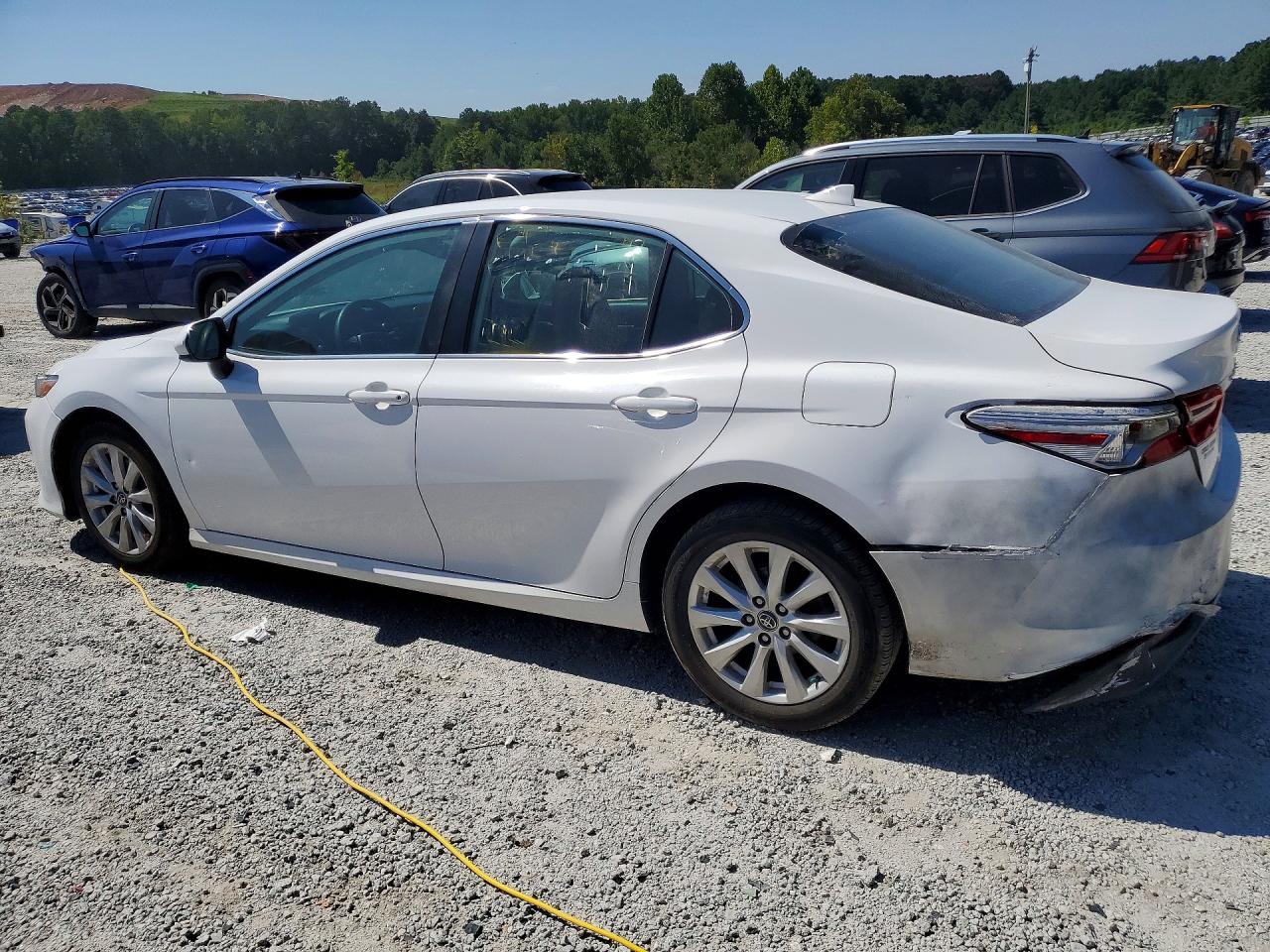 2019 TOYOTA CAMRY LE — снимка 2
