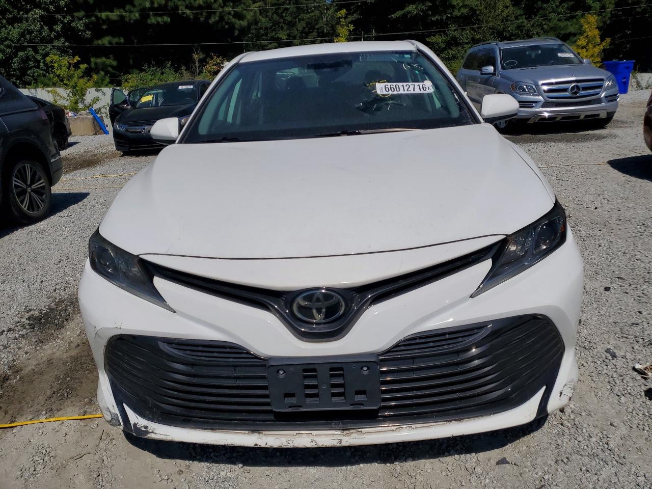 2019 TOYOTA CAMRY LE — снимка 5