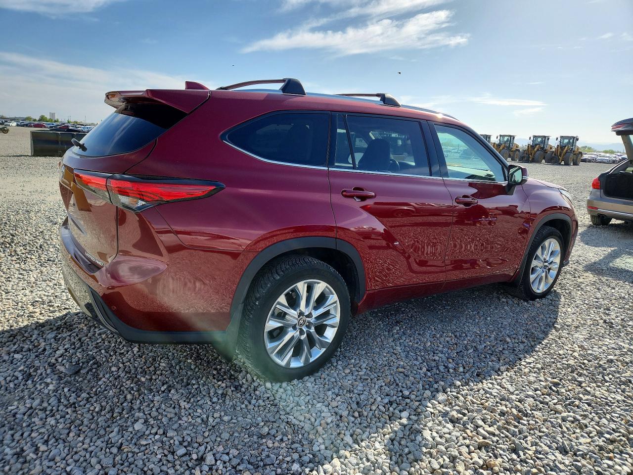 2022 TOYOTA HIGHLANDER LIMITED — снимка 3