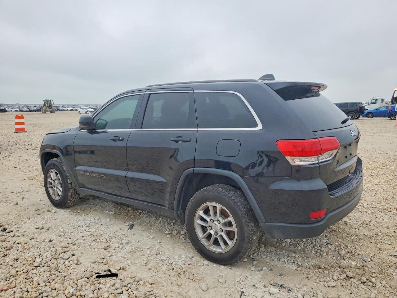 2018 JEEP GRAND CHEROKEE LAREDO — снимка 2