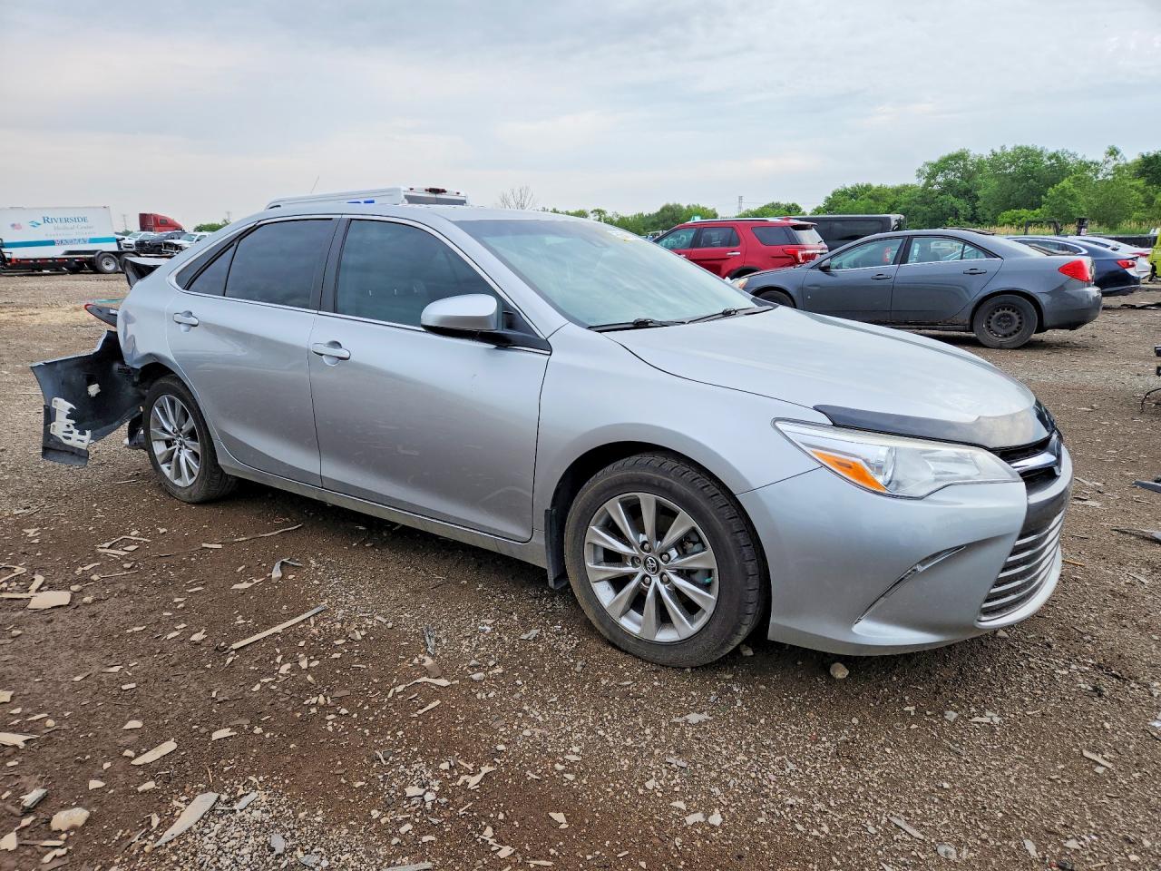2017 TOYOTA CAMRY XLE — снимка 4
