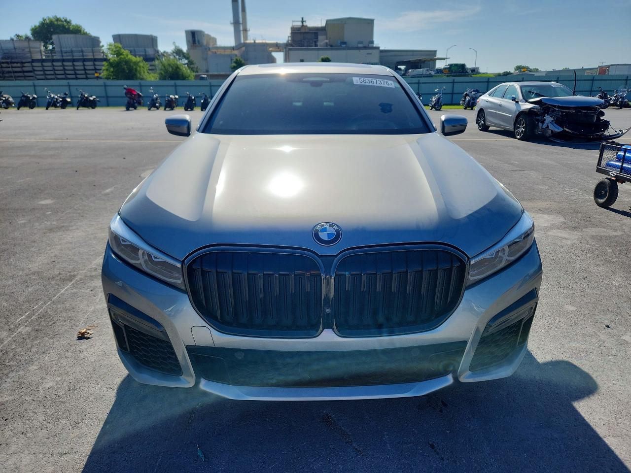 2020 BMW 750 XI — снимка 5
