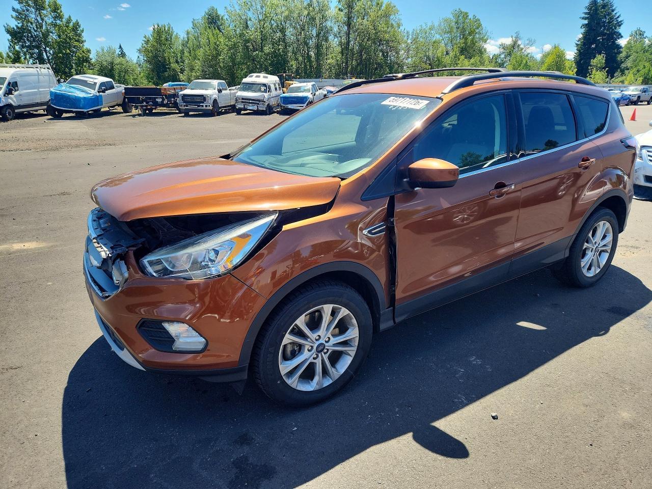 2017 FORD ESCAPE SE