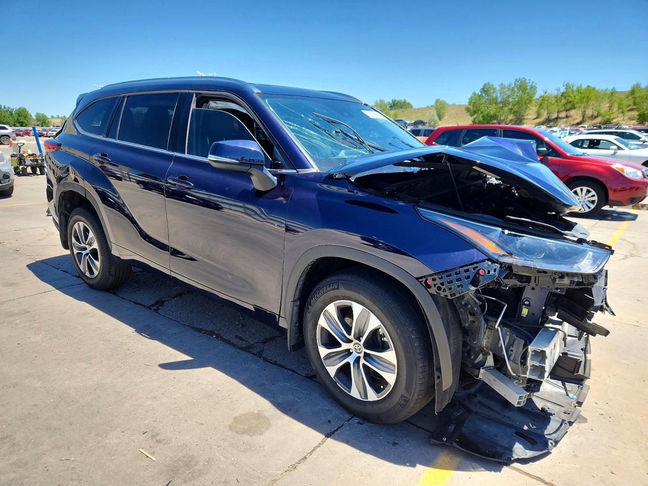 2021 TOYOTA HIGHLANDER XLE — снимка 4