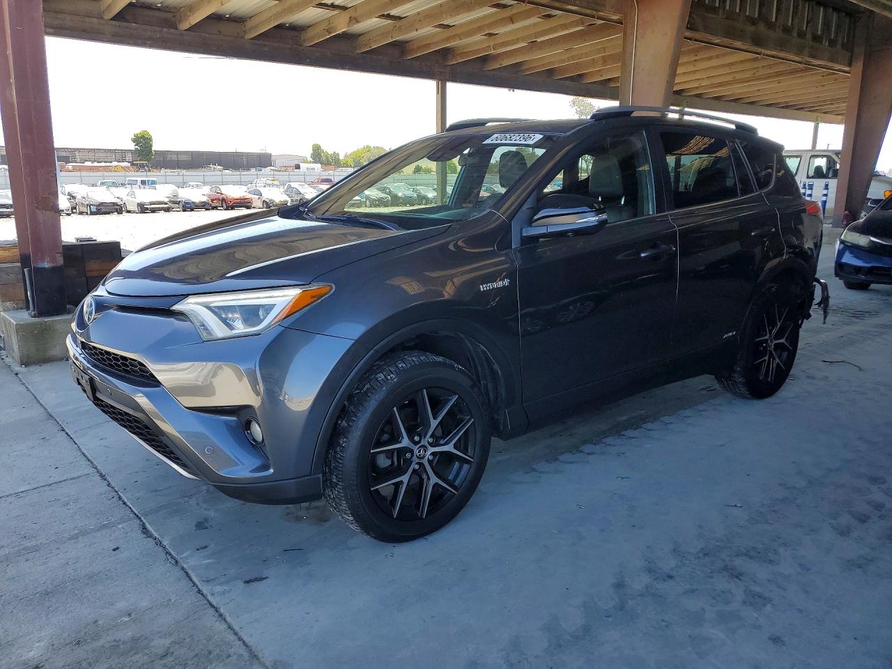 2017 TOYOTA RAV4 HV SE