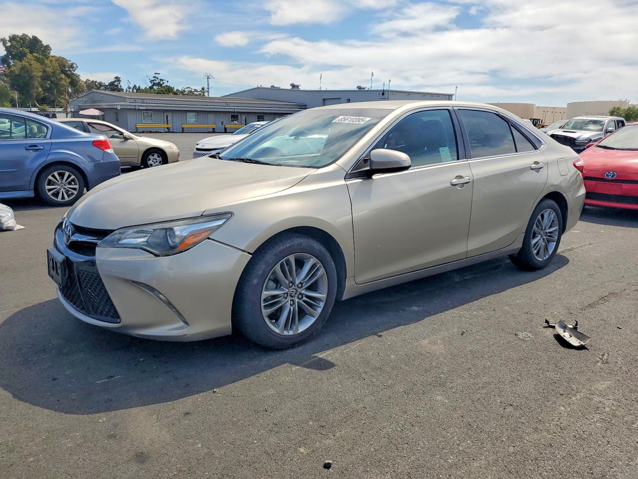 2015 TOYOTA CAMRY SE