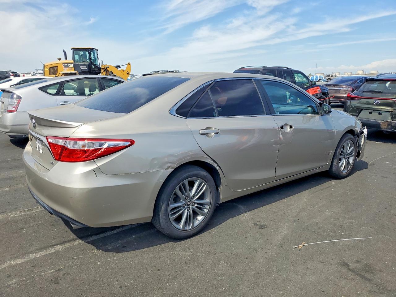 2015 TOYOTA CAMRY SE — снимка 3