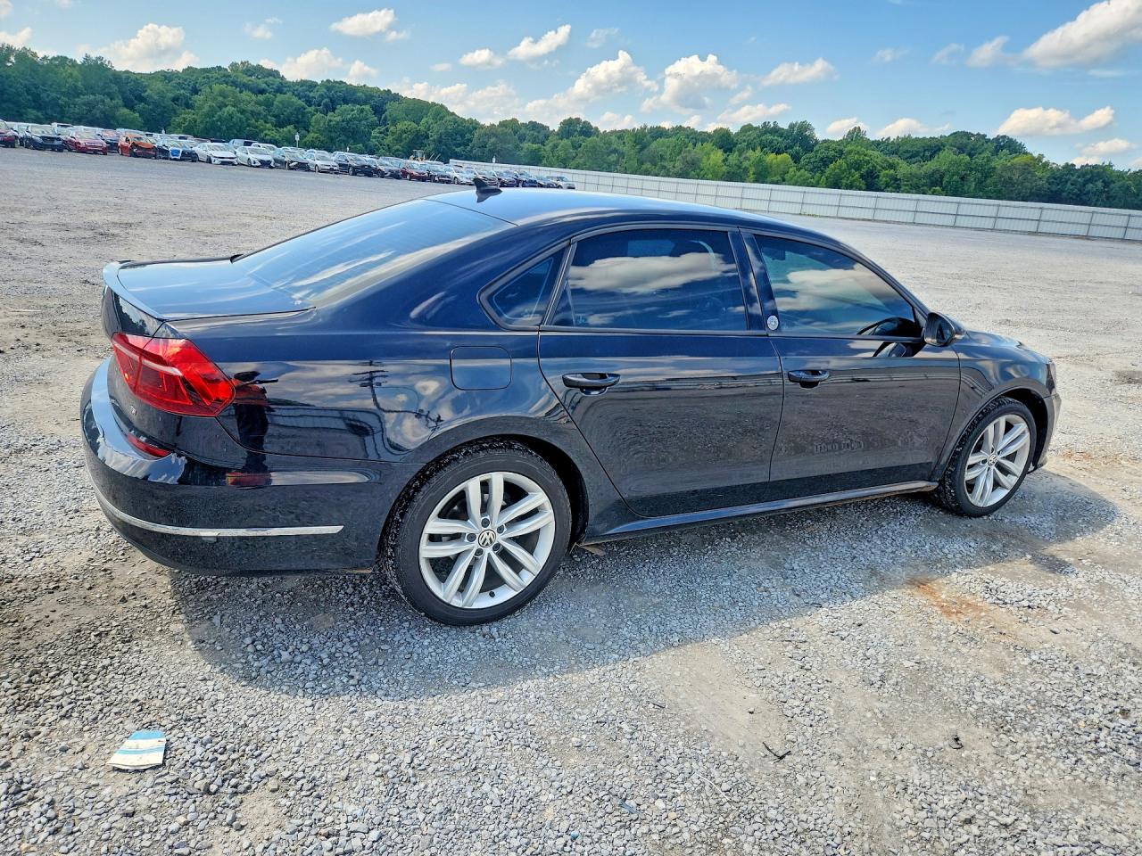 2019 VOLKSWAGEN PASSAT WOLFSBURG — снимка 3