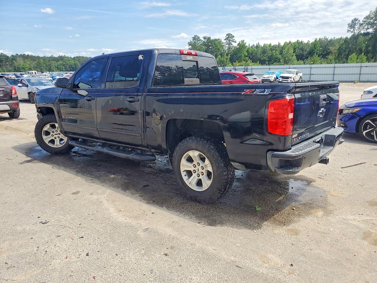 2017 CHEVROLET SILVERADO K1500 LT — снимка 2
