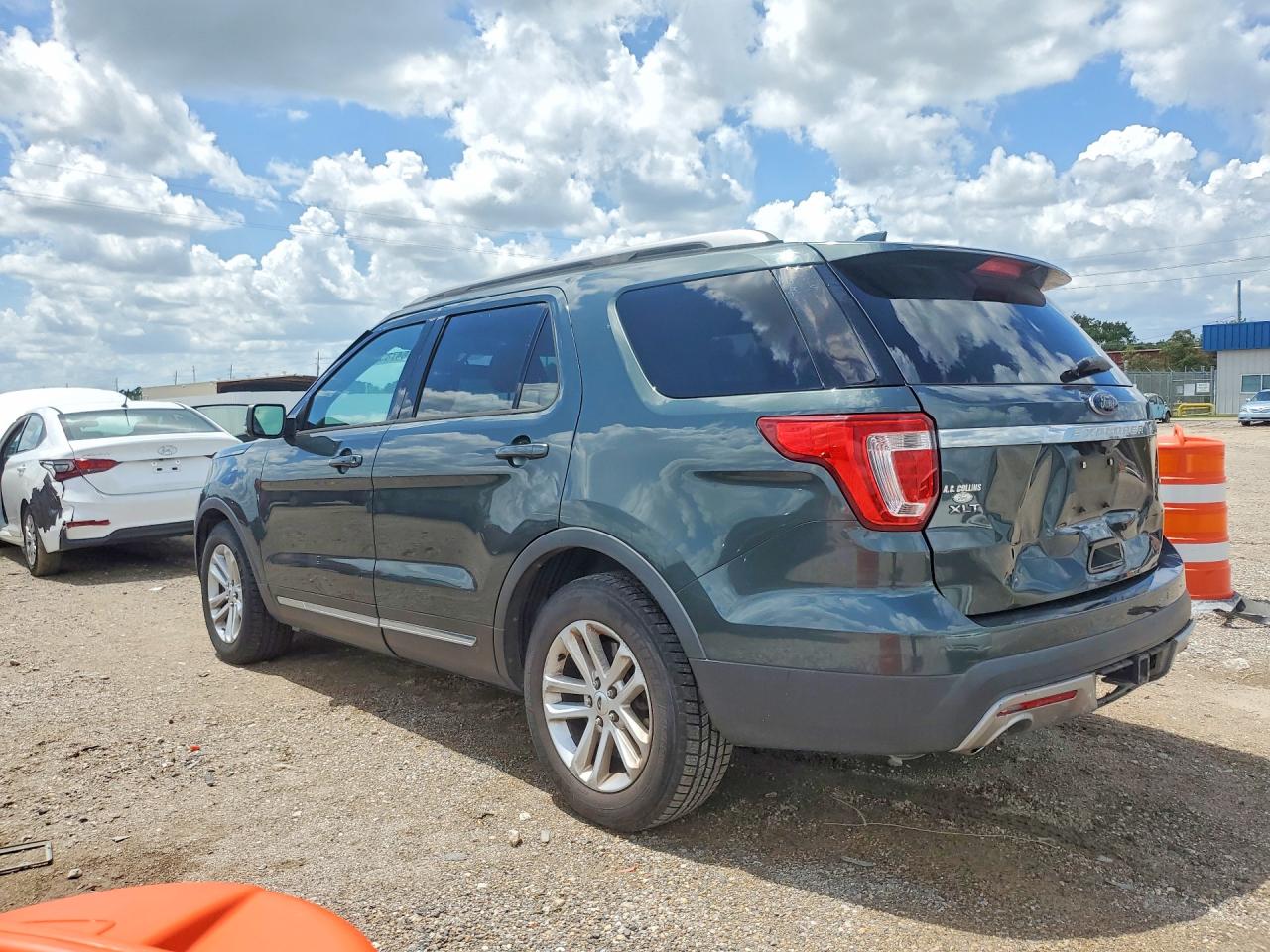 2016 FORD EXPLORER XLT — снимка 2