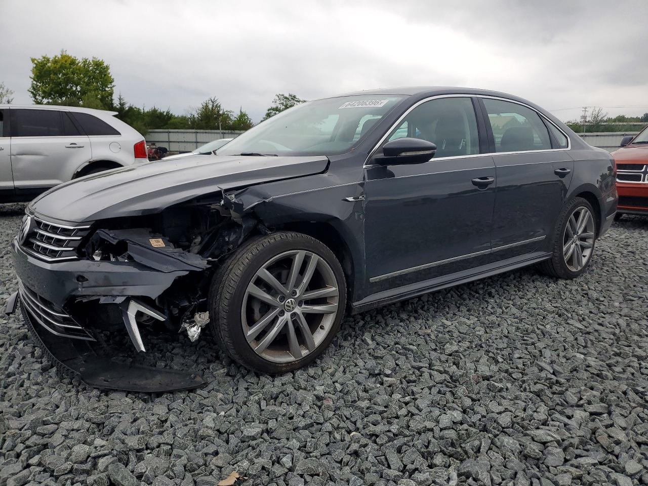 2017 VOLKSWAGEN PASSAT R-LINE