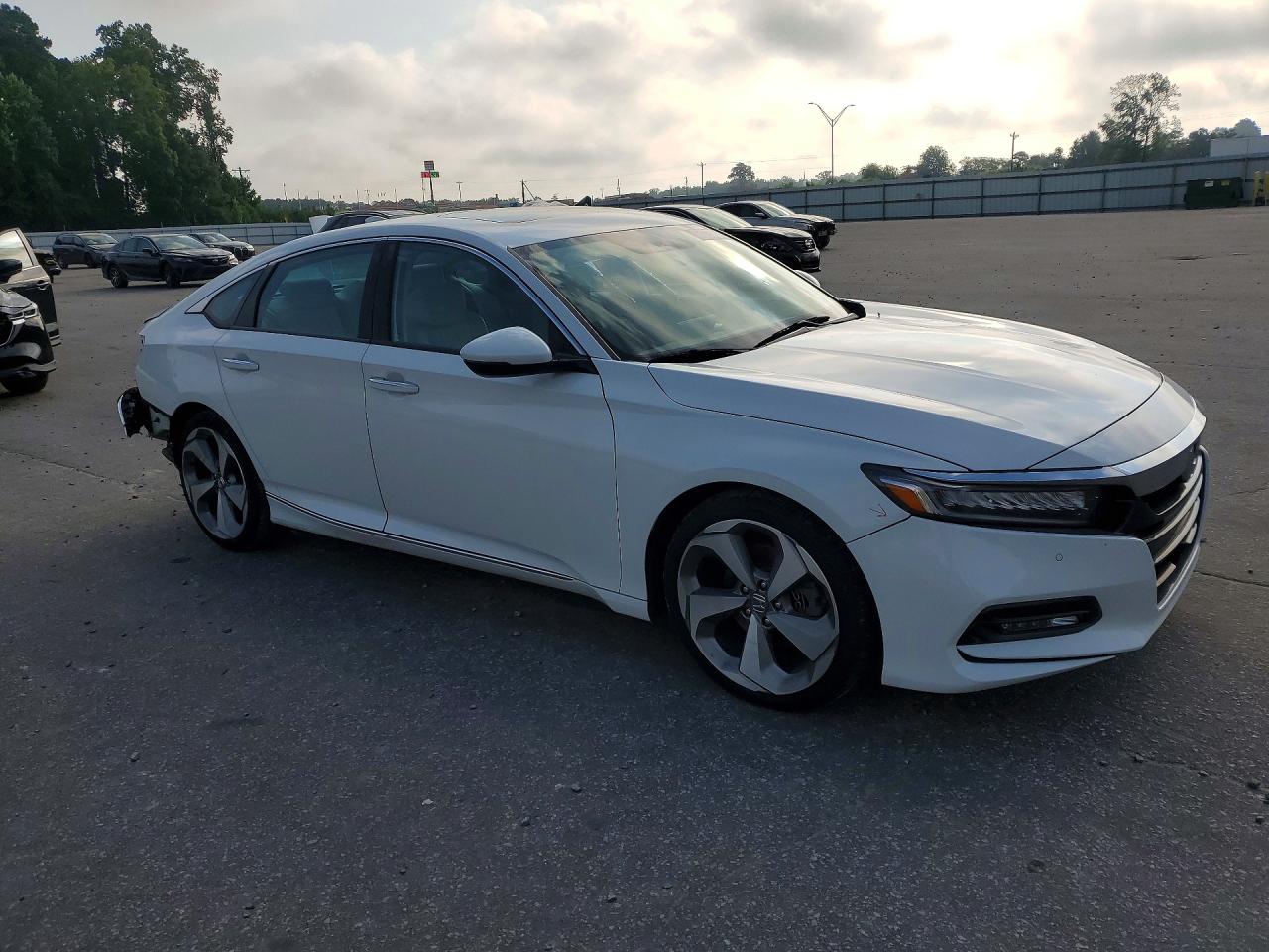 2019 HONDA ACCORD TOURING — снимка 4