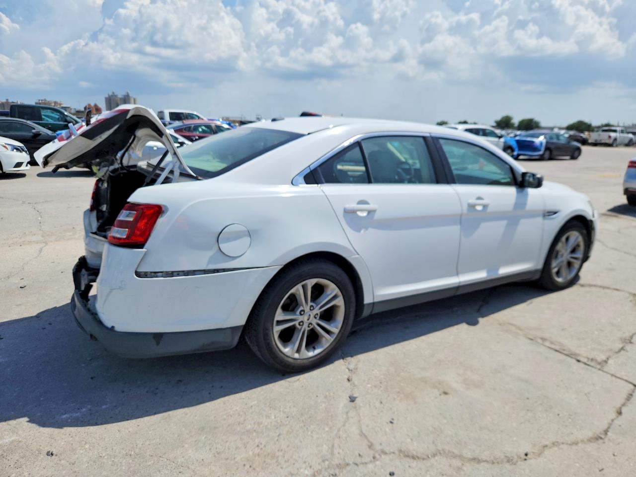 2016 FORD TAURUS SE — снимка 3