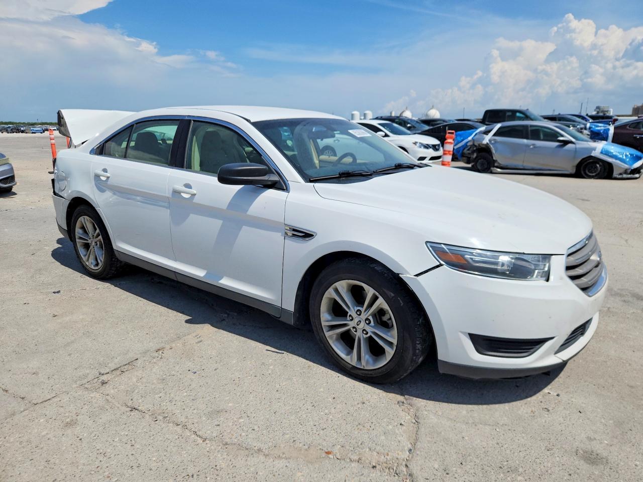 2016 FORD TAURUS SE — снимка 4