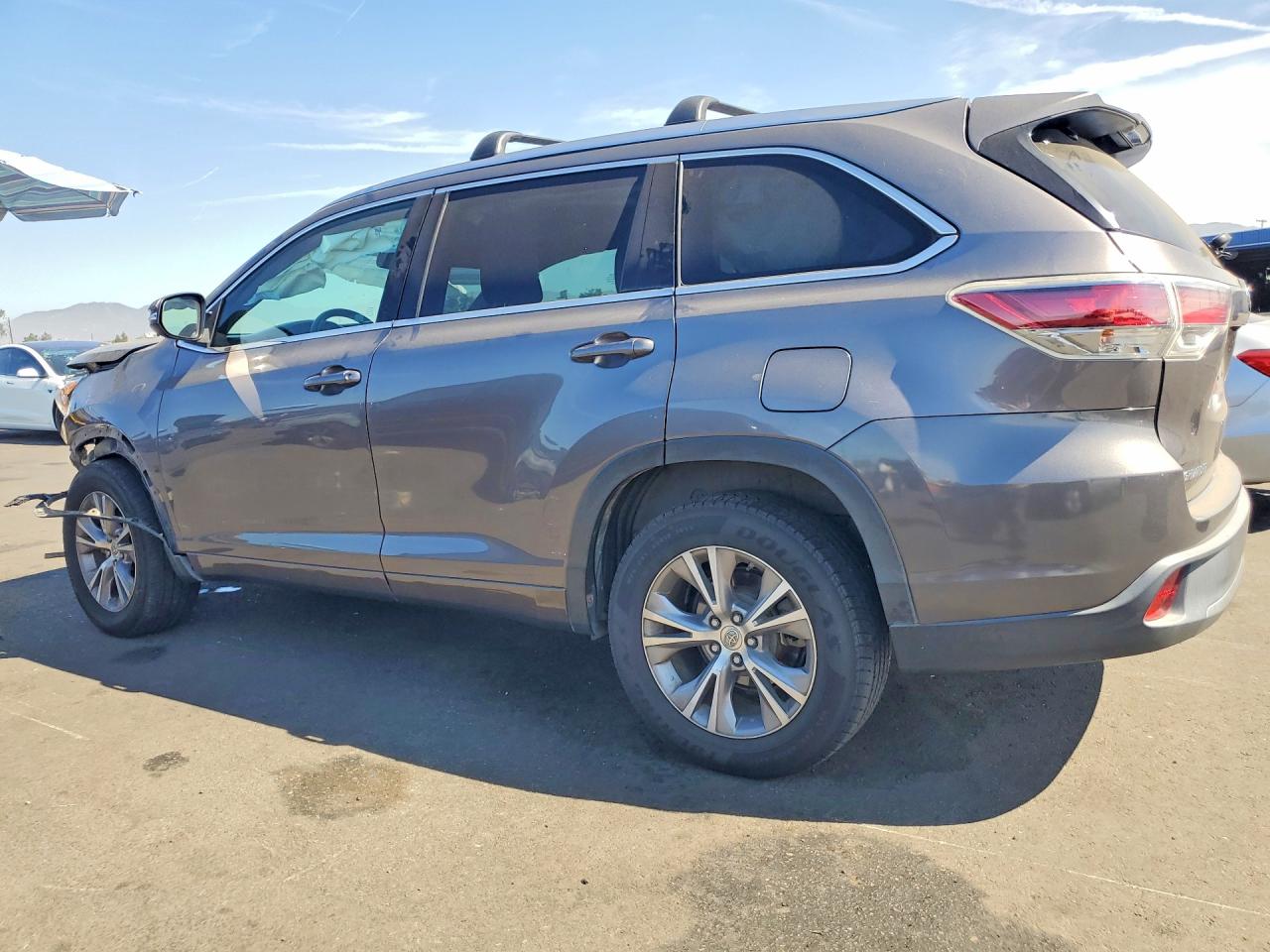 2015 TOYOTA HIGHLANDER XLE — снимка 2