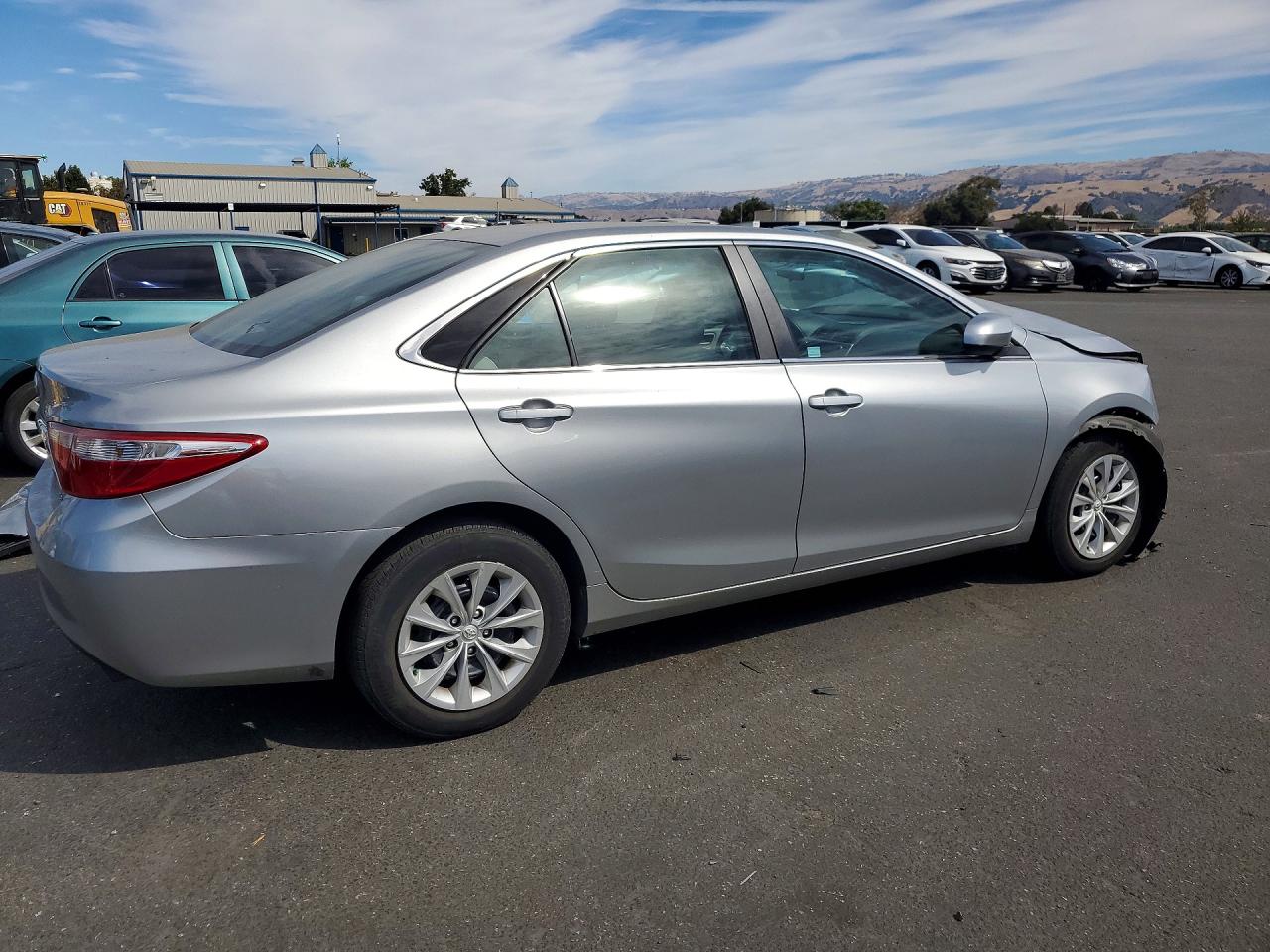 2017 TOYOTA CAMRY LE — снимка 3