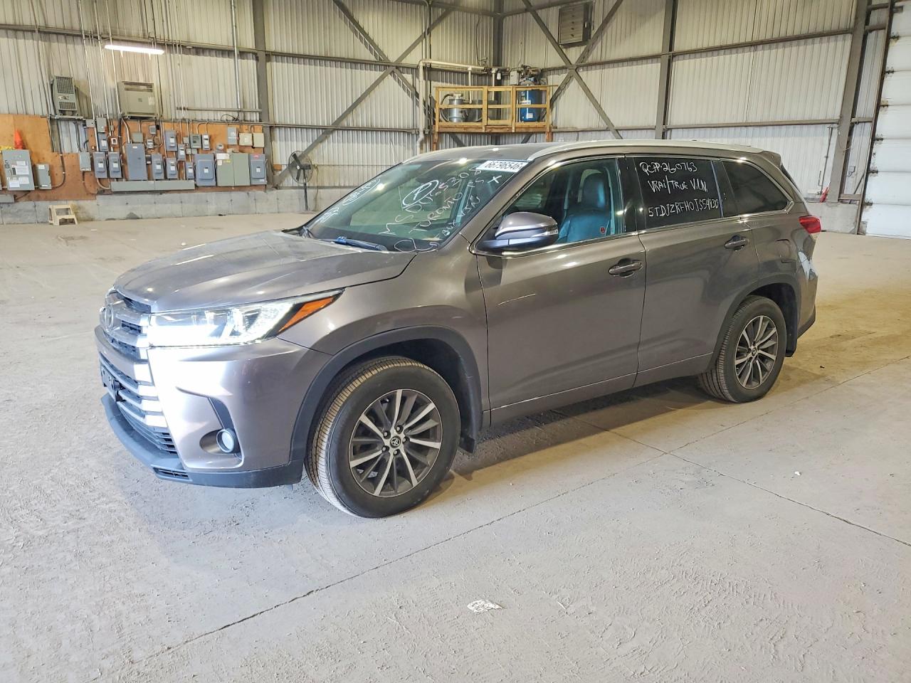 2018 TOYOTA HIGHLANDER XLE