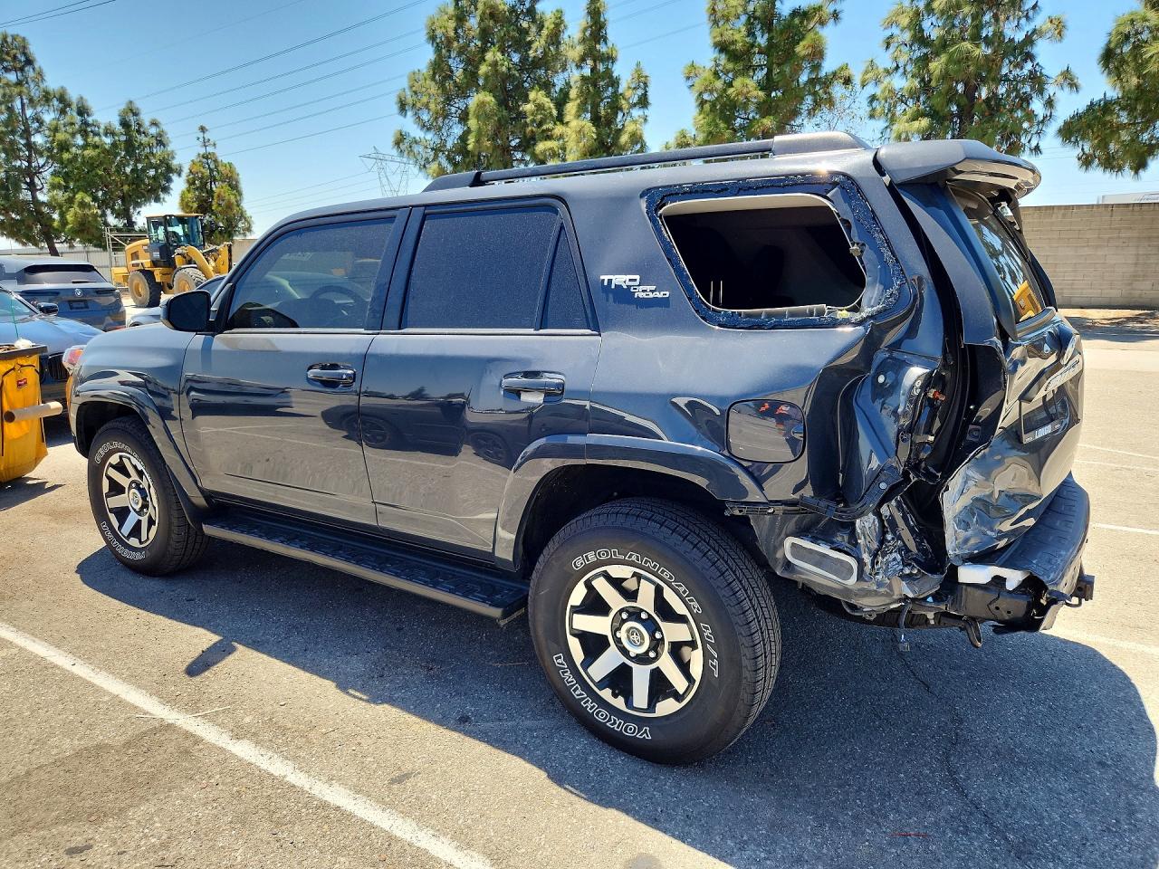 2024 TOYOTA 4RUNNER TRD OFF-ROAD — снимка 2