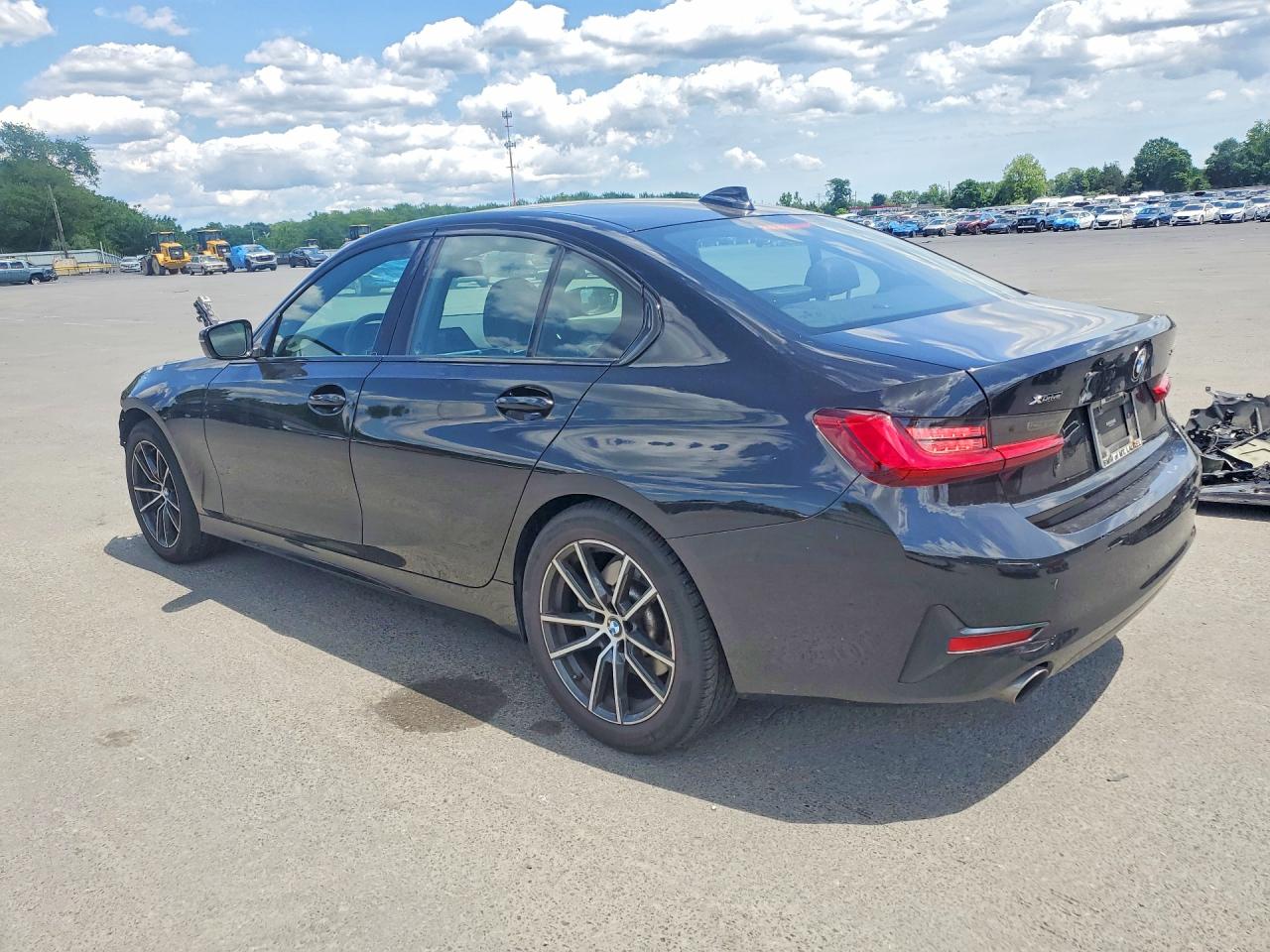 2022 BMW 330XI — снимка 2
