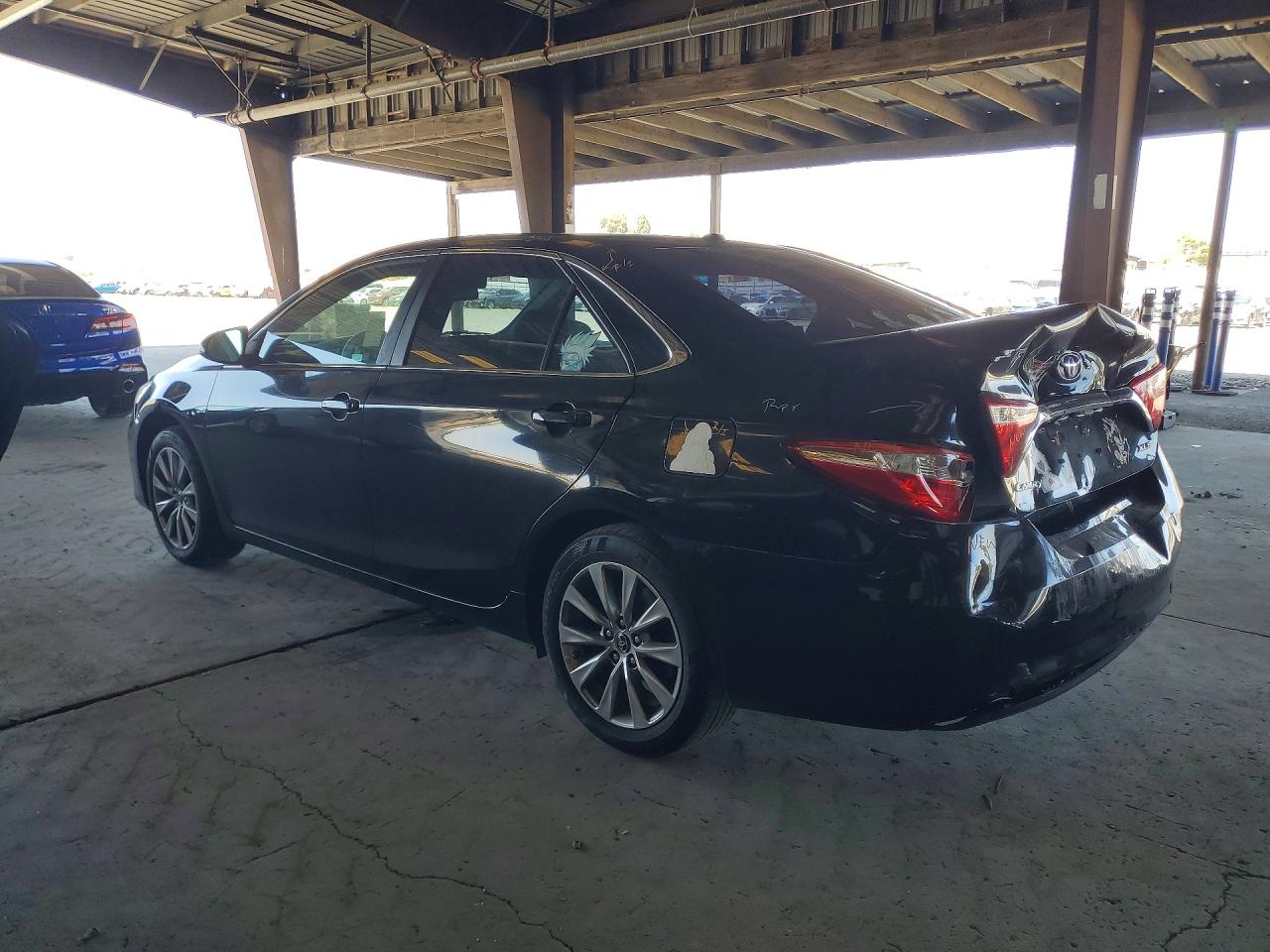 2015 TOYOTA CAMRY XLE — снимка 2