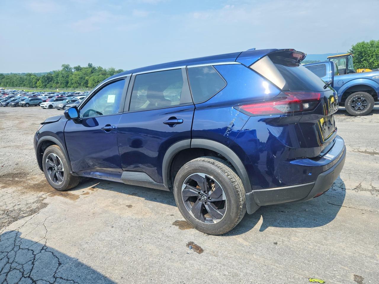 2026 NISSAN ROGUE SV — снимка 2