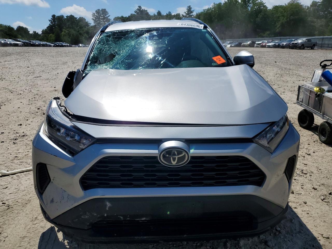 2019 TOYOTA RAV4 LE — снимка 5