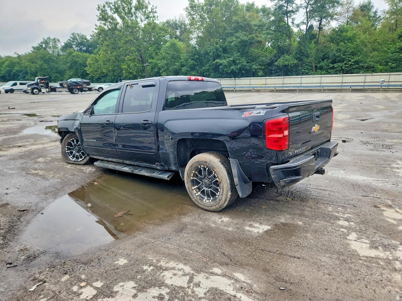 2017 CHEVROLET SILVERADO K1500 LT — снимка 2