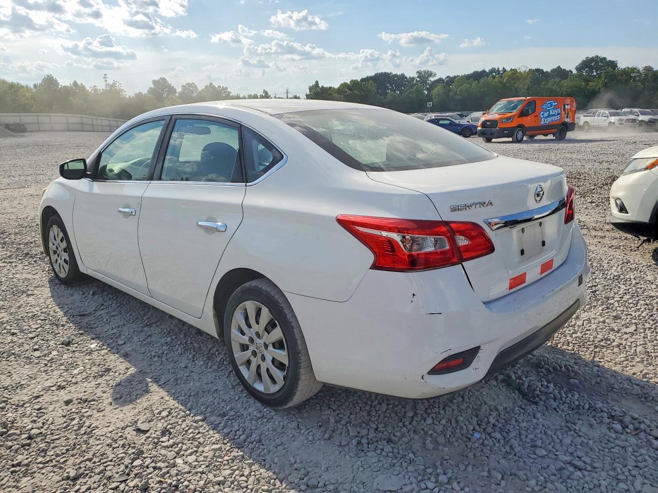 2019 NISSAN SENTRA S — снимка 2