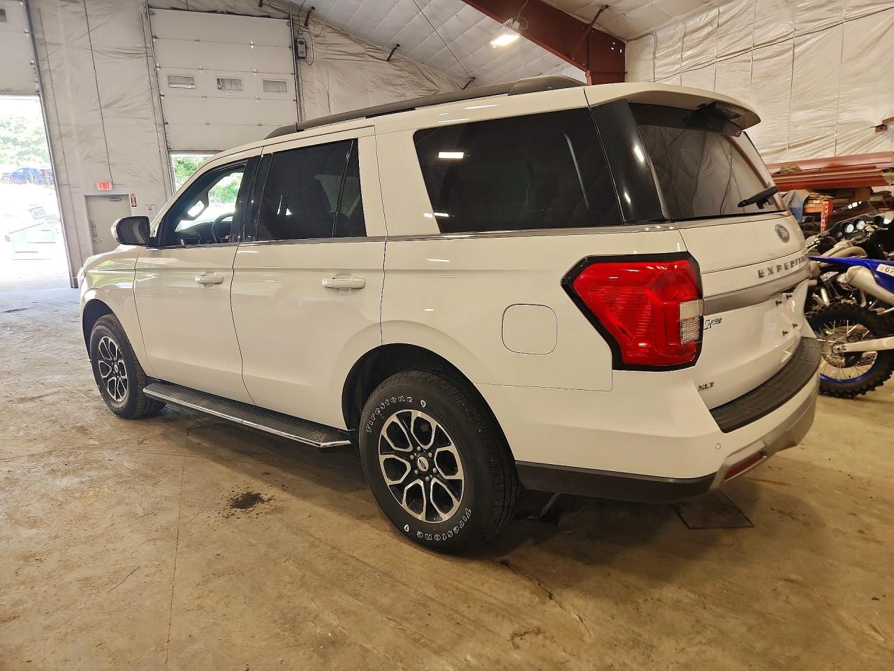 2022 FORD EXPEDITION XLT — снимка 2