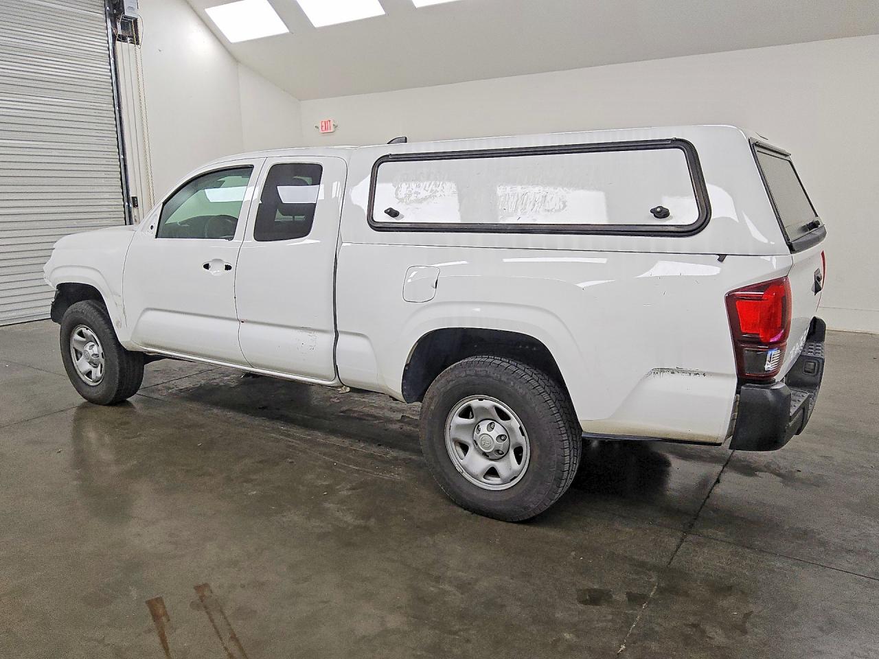 2022 TOYOTA TACOMA SR — снимка 2