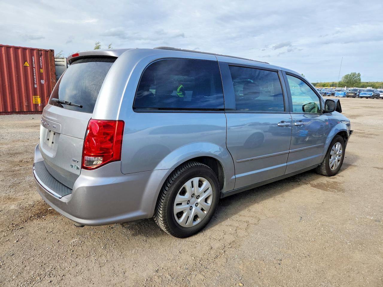 2015 DODGE GRAND CARAVAN SE — снимка 3