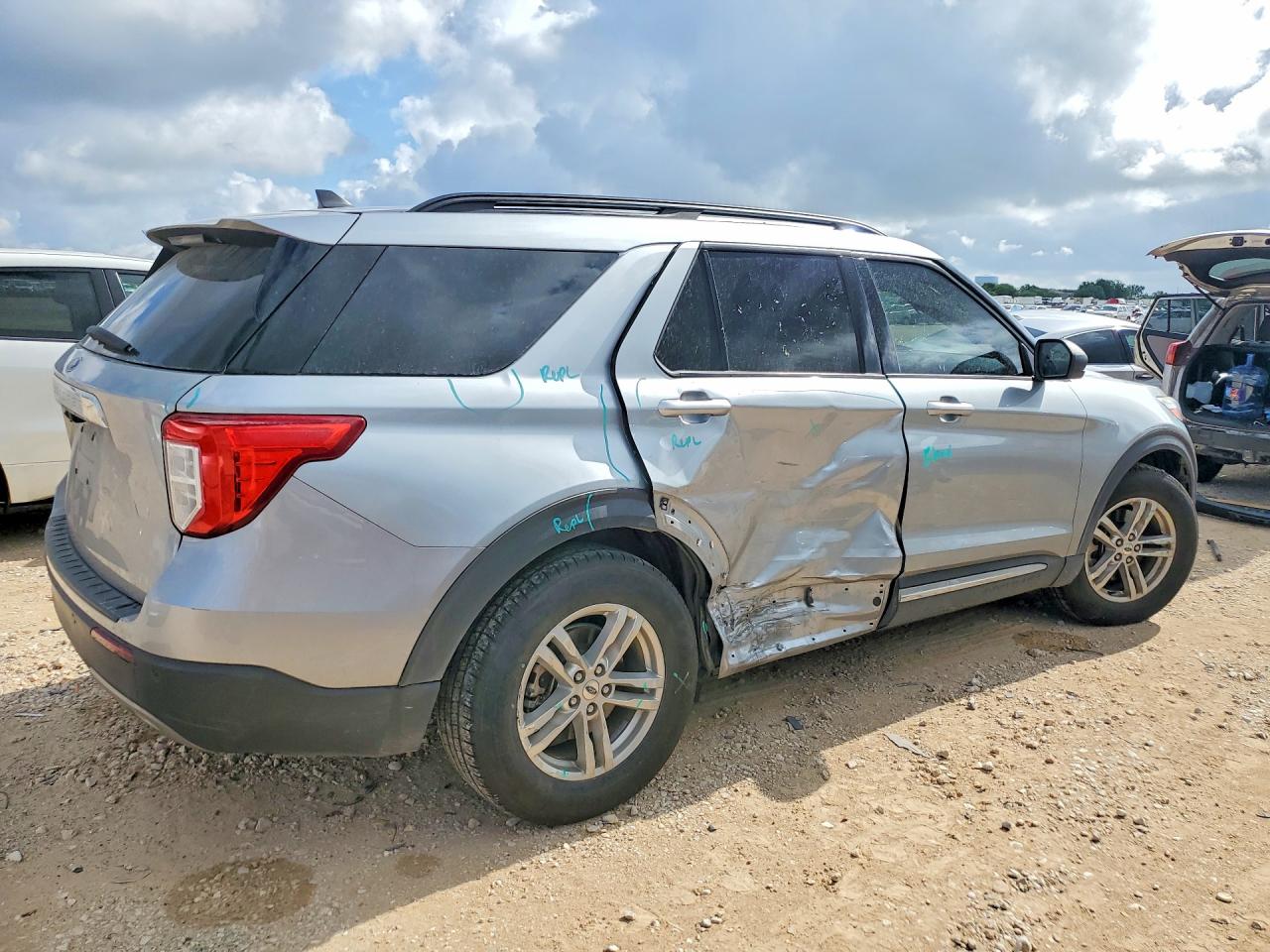 2022 FORD EXPLORER XLT — снимка 3