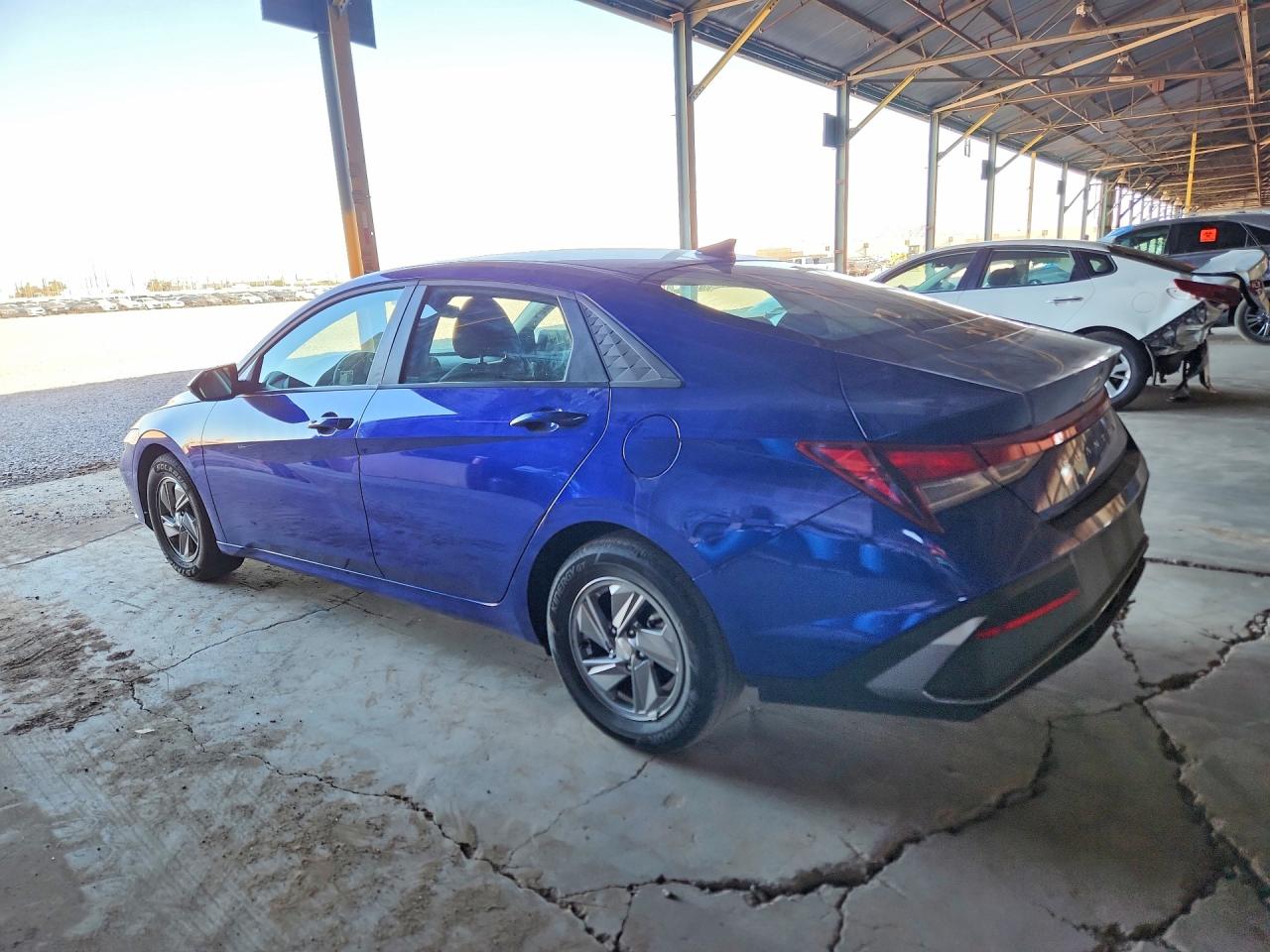 2025 HYUNDAI ELANTRA SE — снимка 2