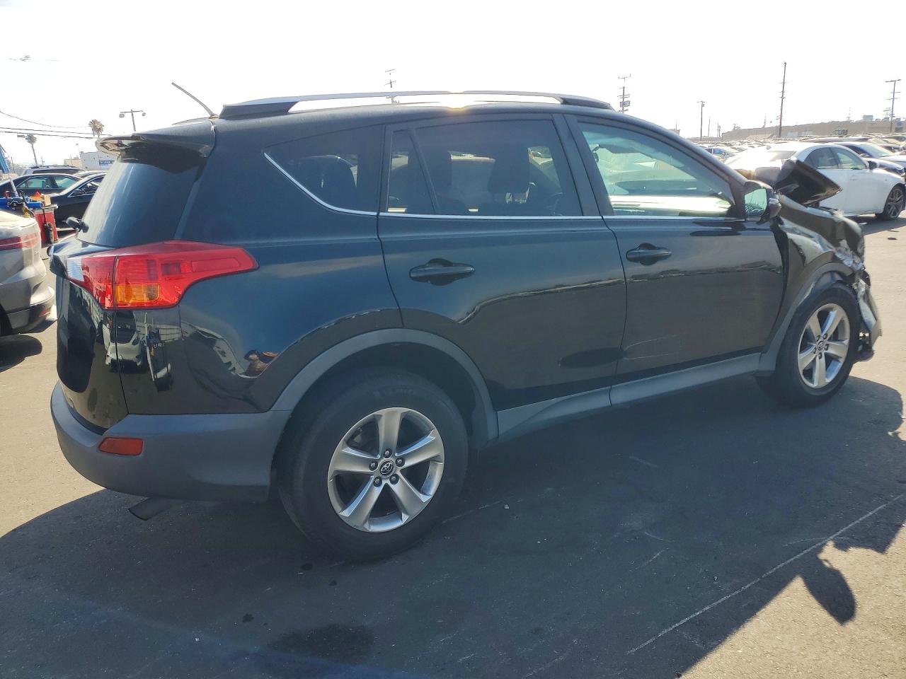 2015 TOYOTA RAV4 XLE — снимка 3