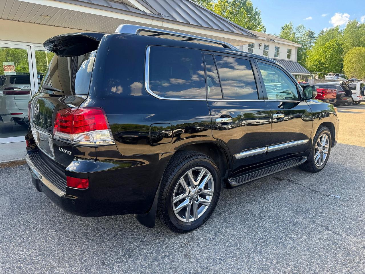 2015 LEXUS LX 570 — снимка 4