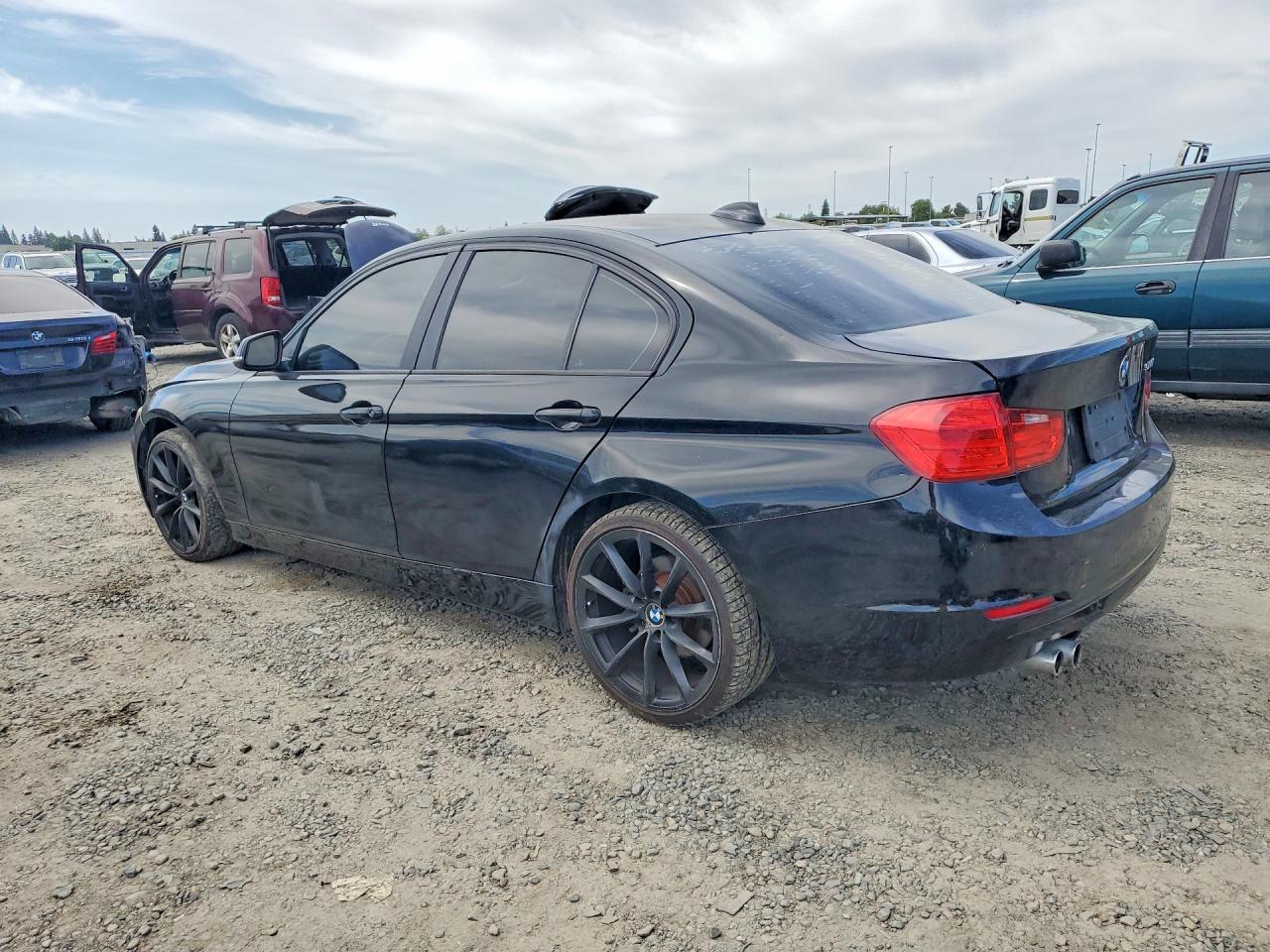2014 BMW 328 I SULEV — снимка 2