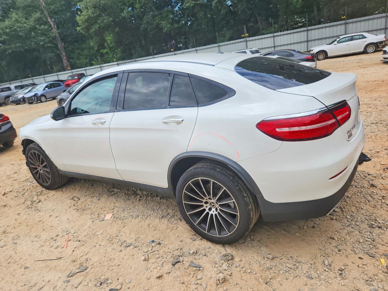 2017 MERCEDES-BENZ GLC COUPE 300 4MATIC — снимка 2
