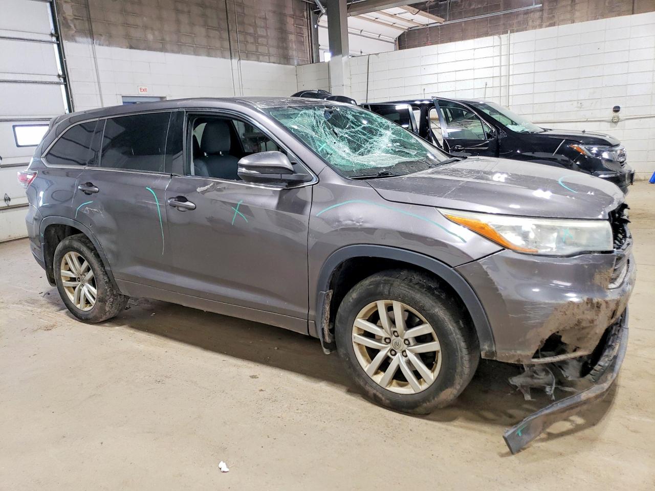 2015 TOYOTA HIGHLANDER LE — снимка 4