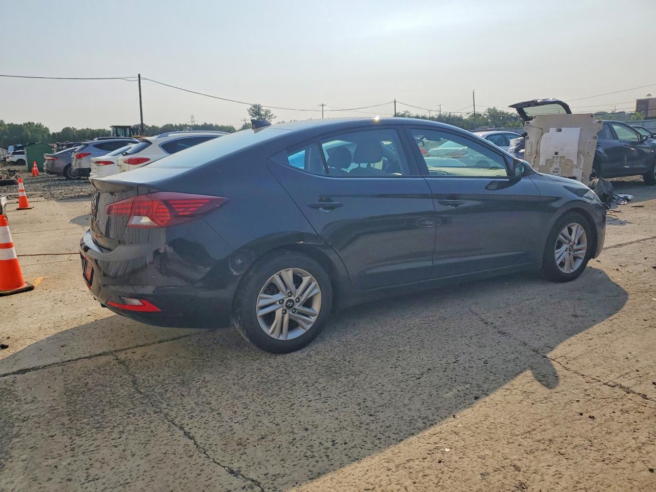 2020 HYUNDAI ELANTRA SEL — снимка 3