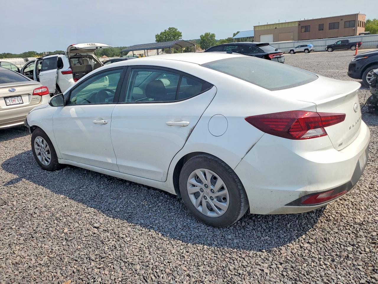 2019 HYUNDAI ELANTRA SE — снимка 2