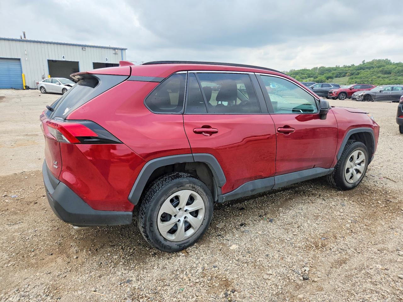 2019 TOYOTA RAV4 LE — снимка 3