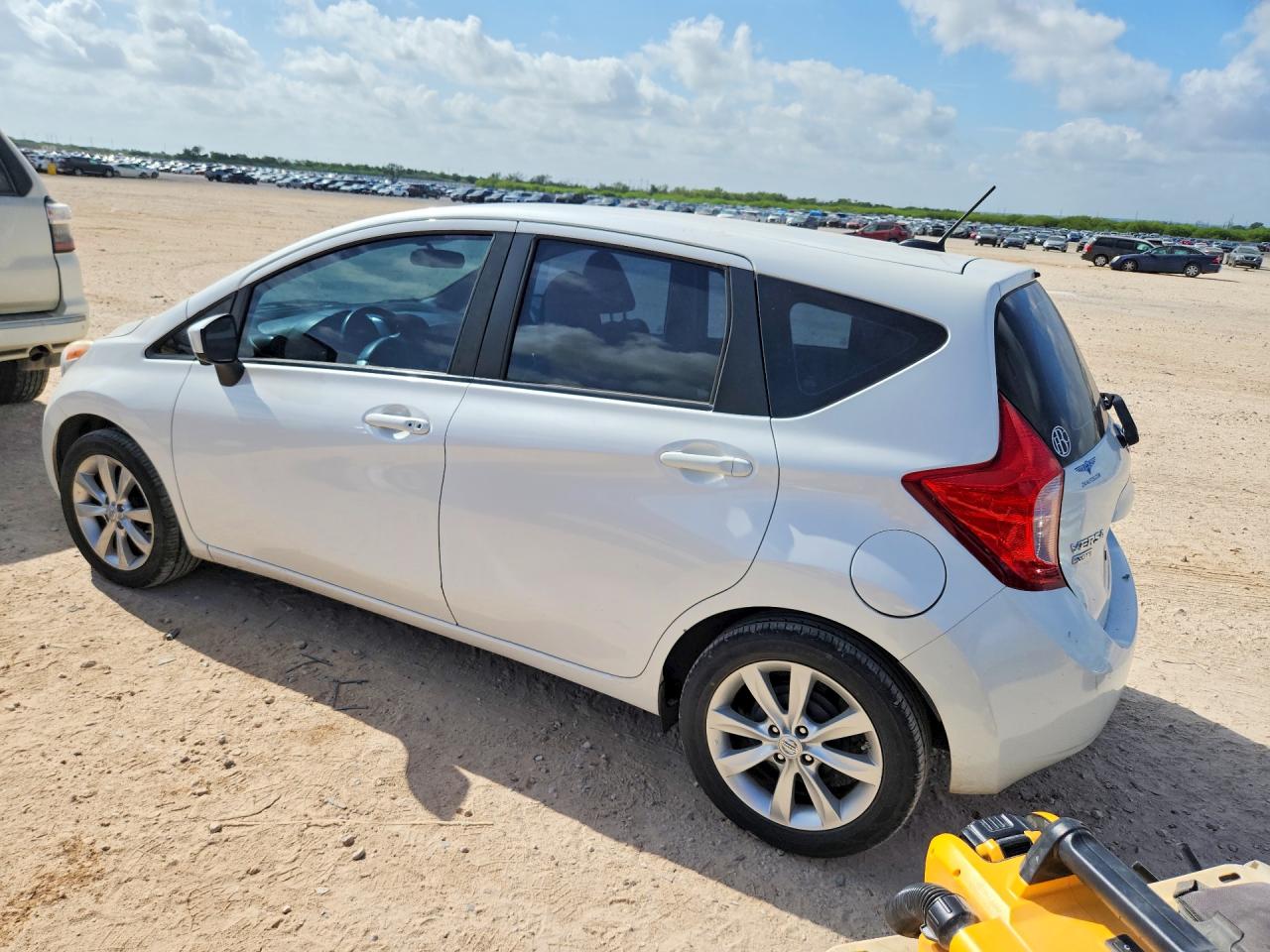 2015 NISSAN VERSA NOTE SL — снимка 2